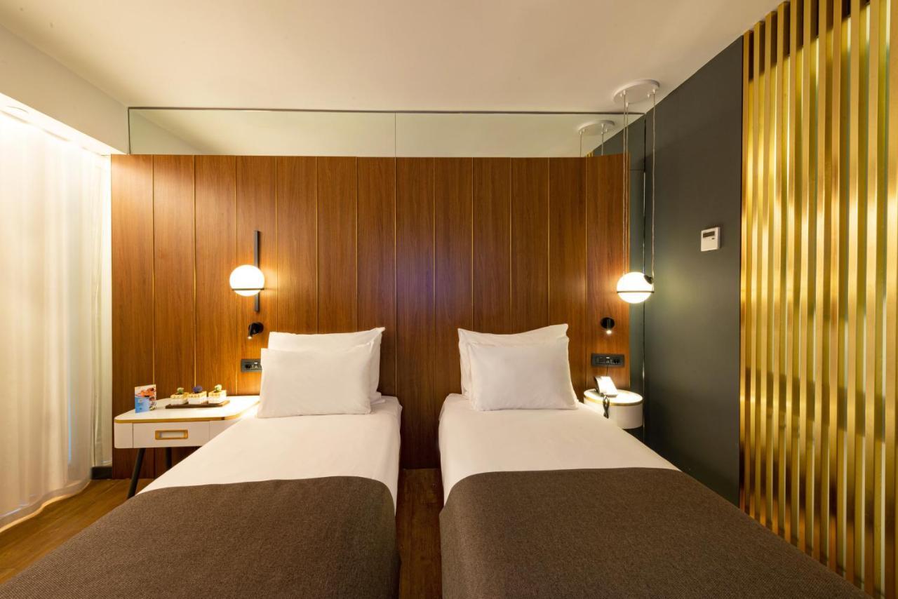The Craton Hotel Sisli Istanbul Exterior foto A room at the hotel